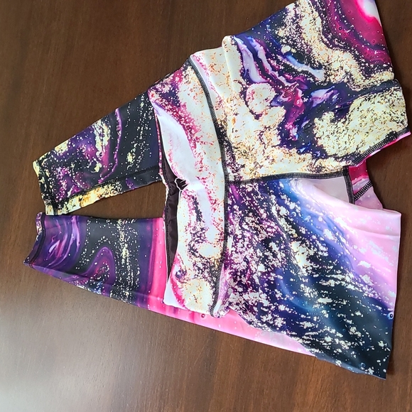 Feed Me Fight Me Leggings - Picture 2 of 6